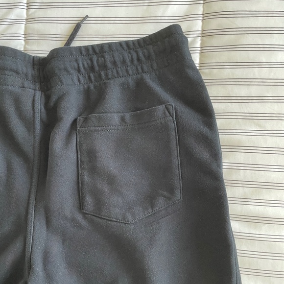 MEN'S SHORTS  SIZE L - Picture 3 of 7